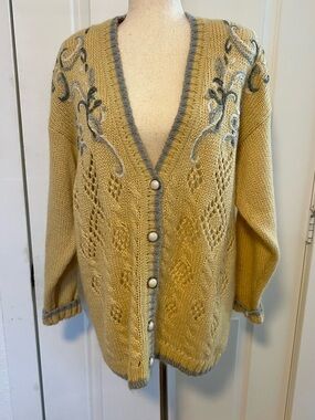 VNTG‎ Beautiful SK & Company Embroidered Mohair Blend Cardigan